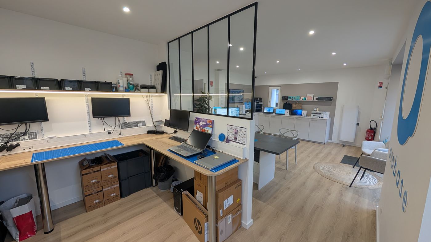 Espace conseil et atelier du magasin Arobase à Brunstatt-Didenheim